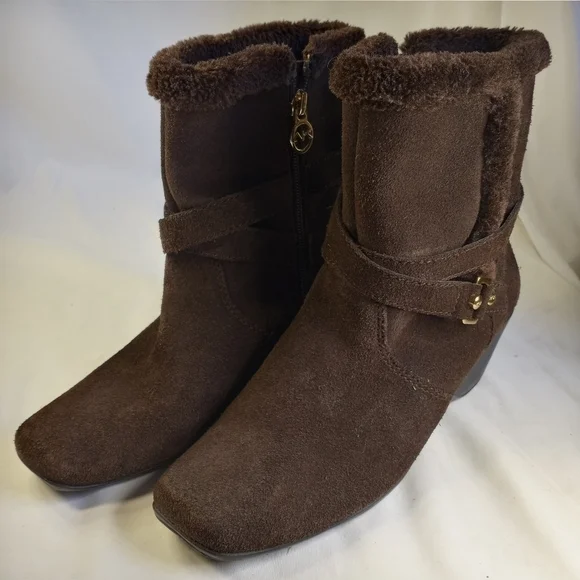 ANNE Klein Brown Suede Ankle Boots Women's Size 7.5 - Picture 2 of 10